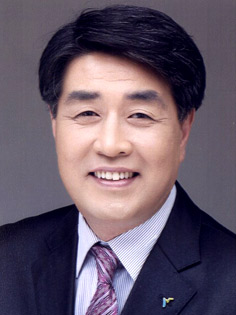 김명만